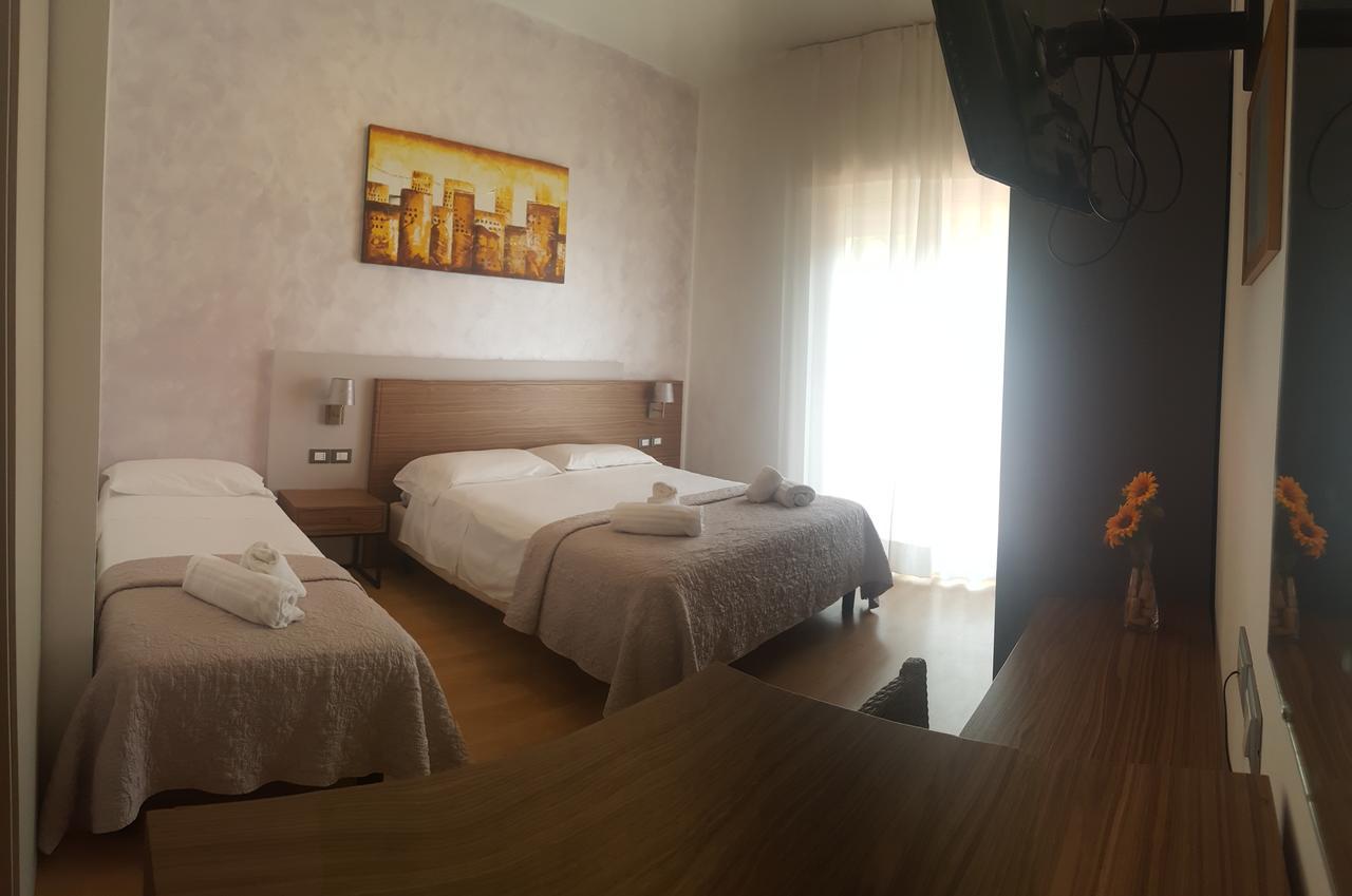 Hotel Stella D'Oro Лідо-ді-Єзоло Екстер'єр фото
